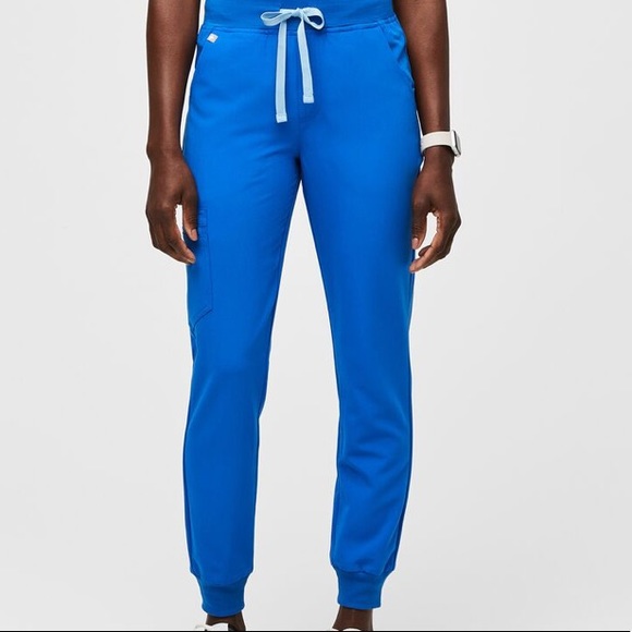 Figs Scrubs Set - Picture 2 of 8